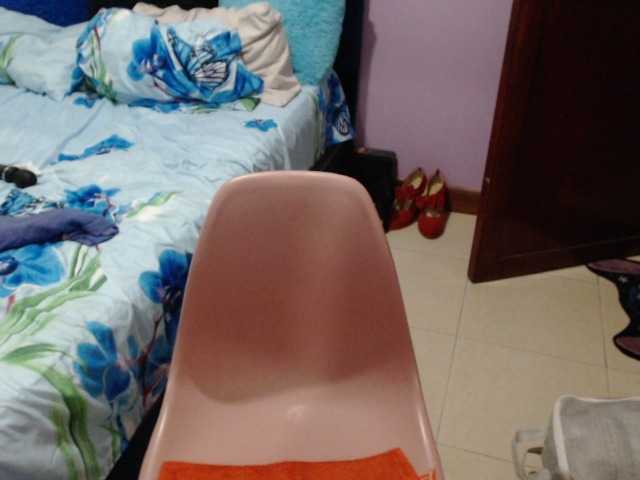 ElizabethTaylor8 live cam on BongaCams