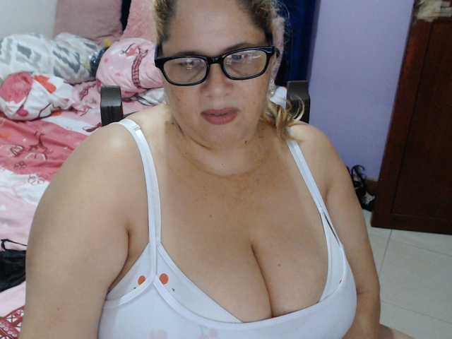 ElizabethTaylor8 live webcam show
