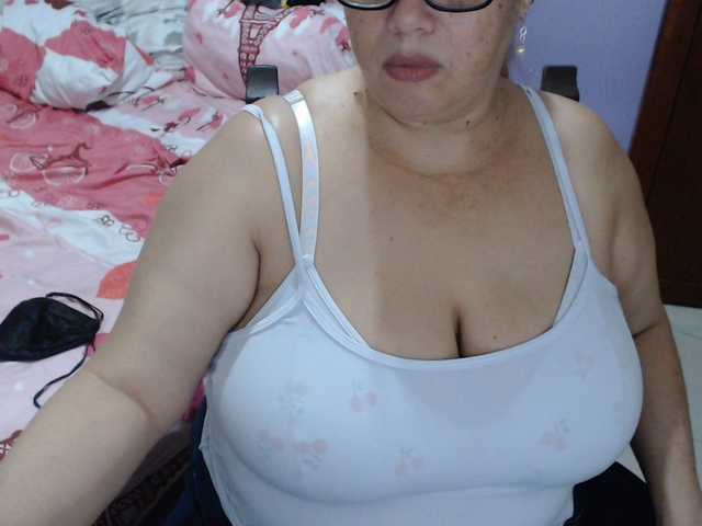 ElizabethTaylor8 live webcam show