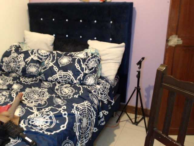 ElizabethTaylor8 live cam preview