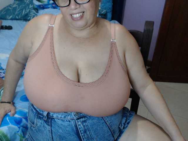 ElizabethTaylor8 live webcam show