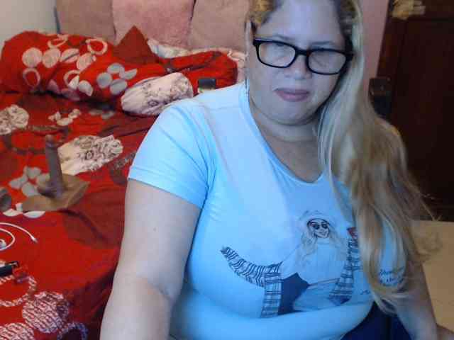 adult sex webcam ElizabethTaylor8