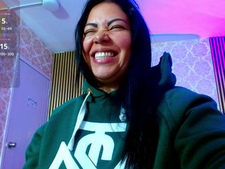 martina-tay