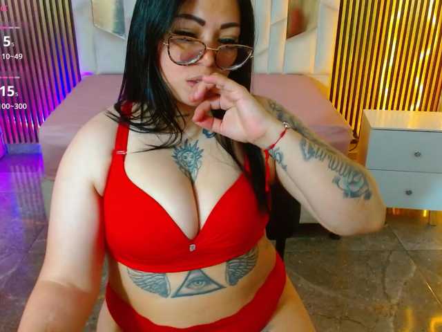 martina-tay