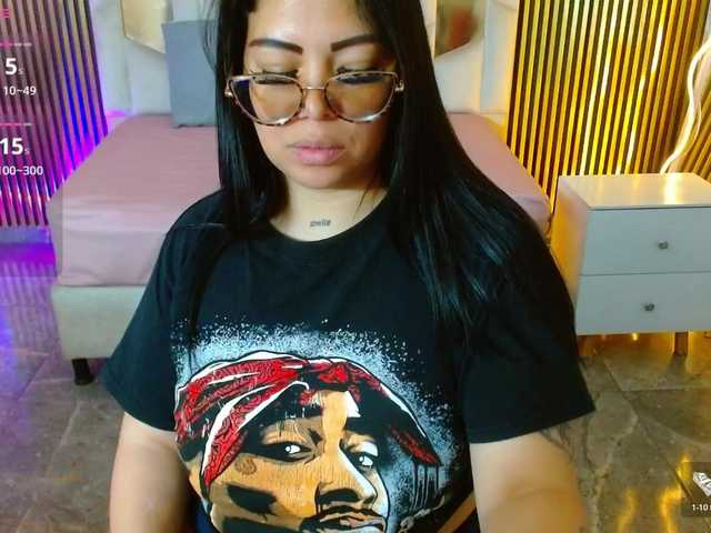 martina-tay Live Cam on BongaCams
