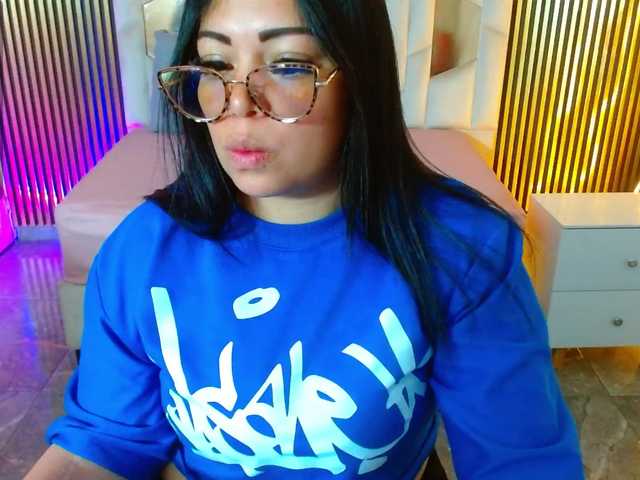 martina-tay