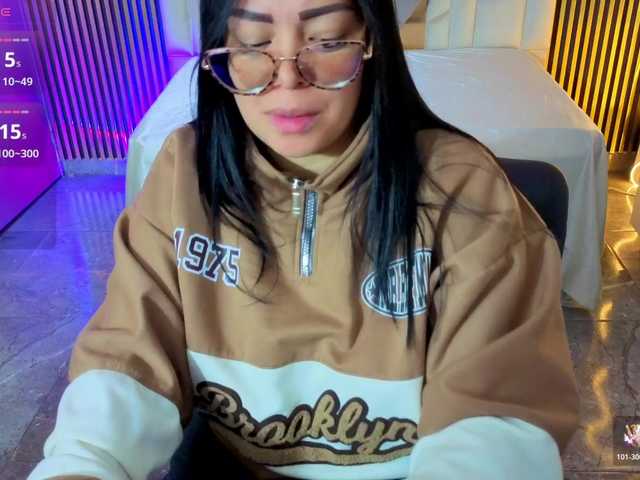 martina-tay