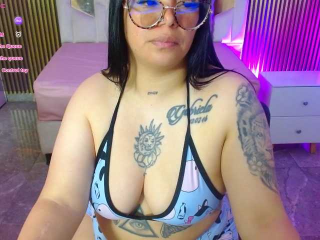 martina-tay