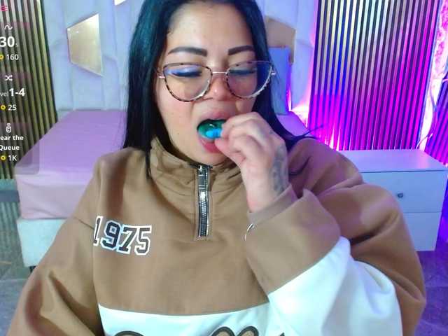 martina-tay