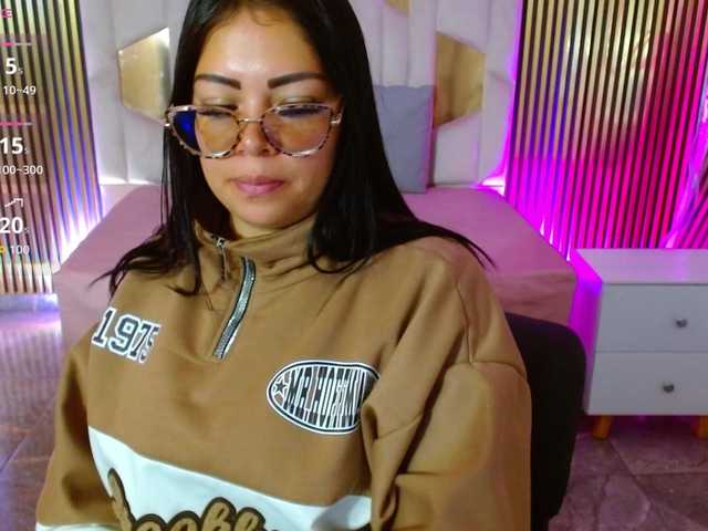 martina-tay
