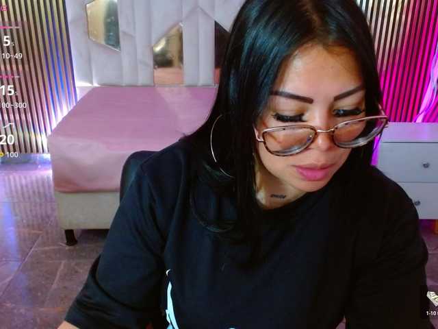 martina-tay