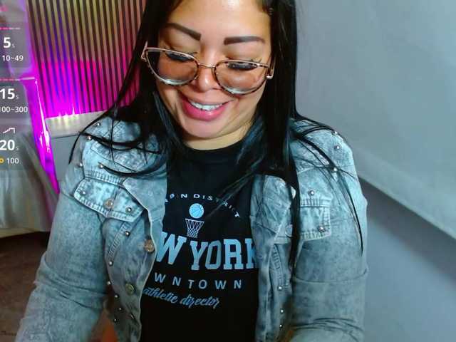 martina-tay