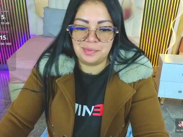 martina-tay live cam on BongaCams