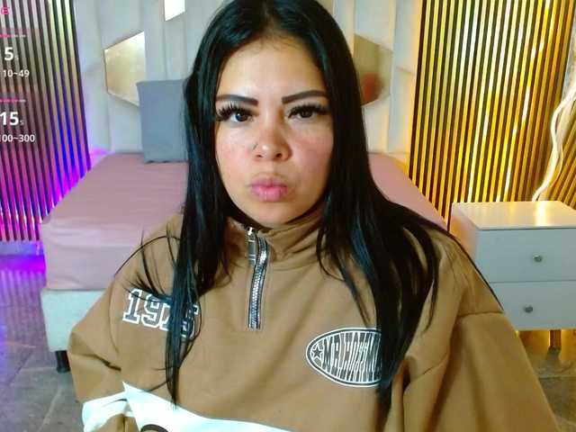 martina-tay
