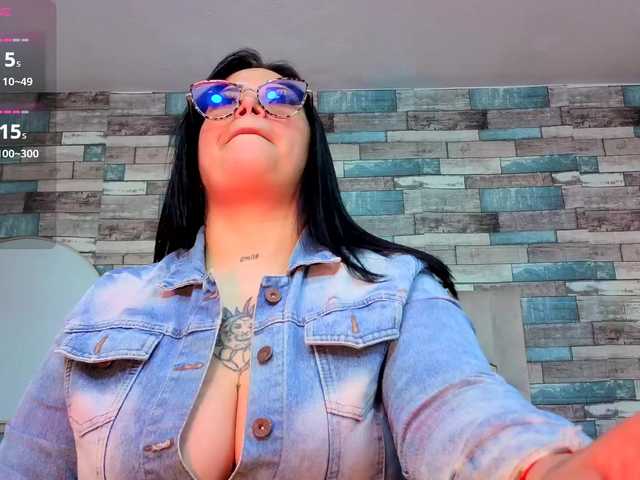 martina-tay