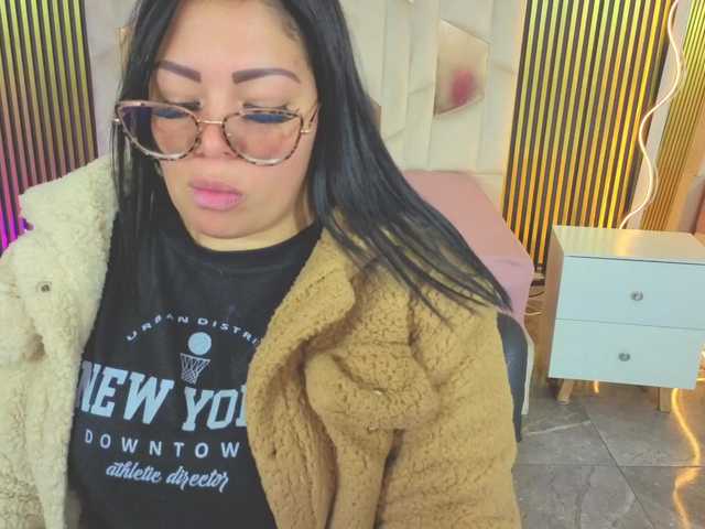 martina-tay