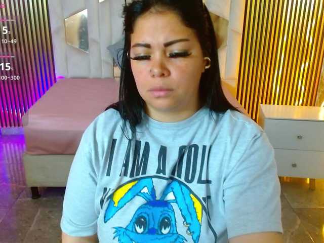 martina-tay live cam on BongaCams