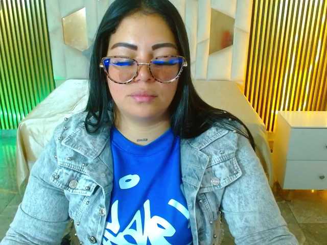 martina-tay