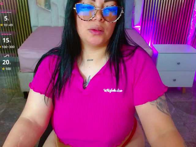martina-tay