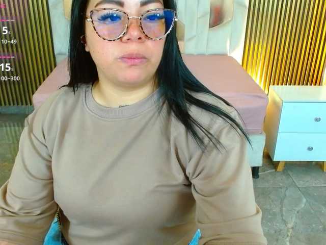 martina-tay