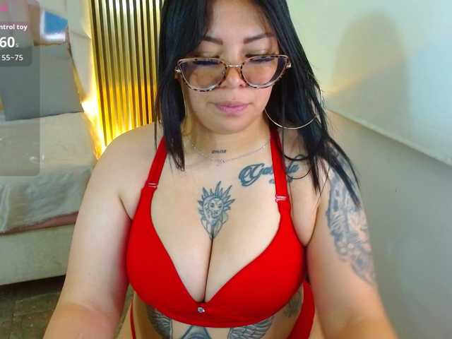 martina-tay's BongaCams show and profile