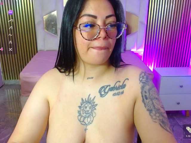 martina-tay