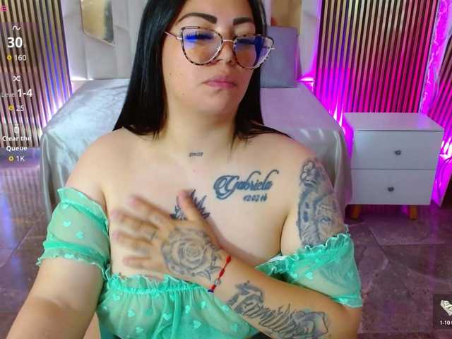 martina-tay live cam on BongaCams