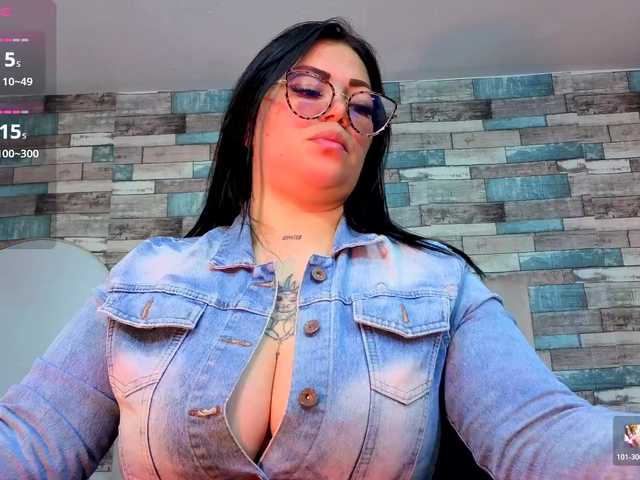 martina-tay