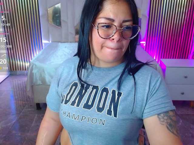 martina-tay's BongaCams show and profile