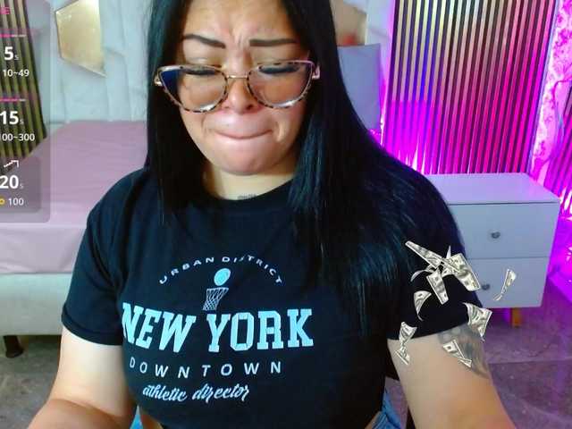 martina-tay