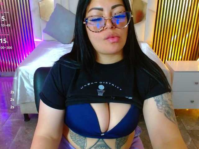martina-tay