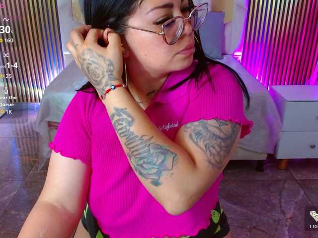 martina-tay's BongaCams show and profile