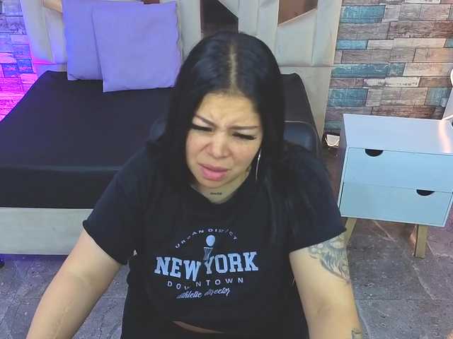 martina-tay