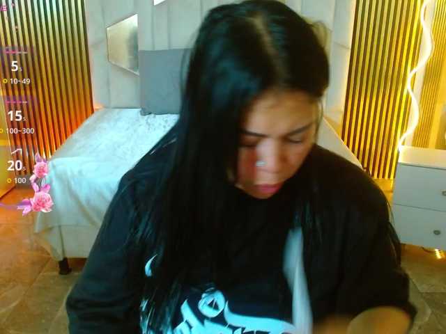 martina-tay