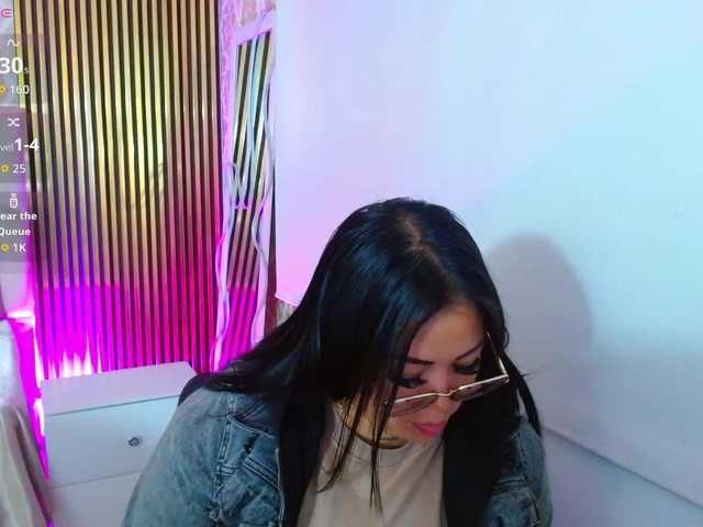 martina-tay live cam on BongaCams