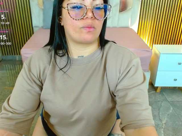 martina-tay live cam on BongaCams