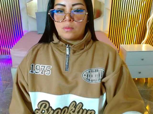 martina-tay