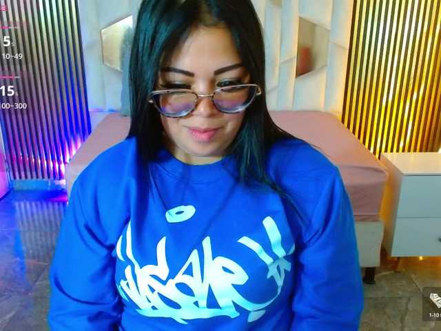 martina-tay live cam on BongaCams