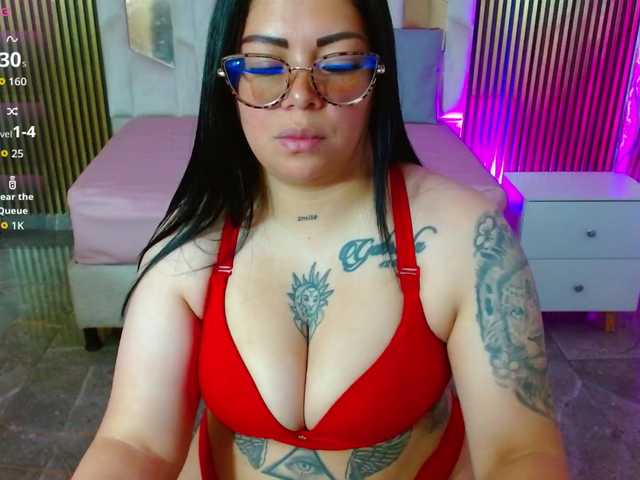 martina-tay