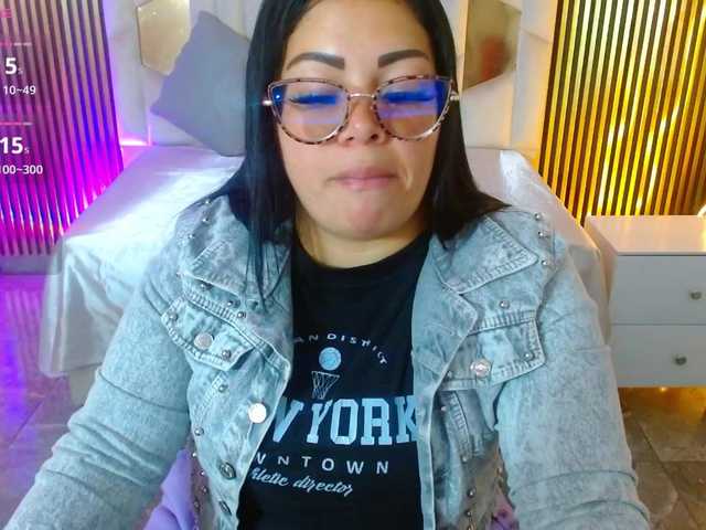 martina-tay