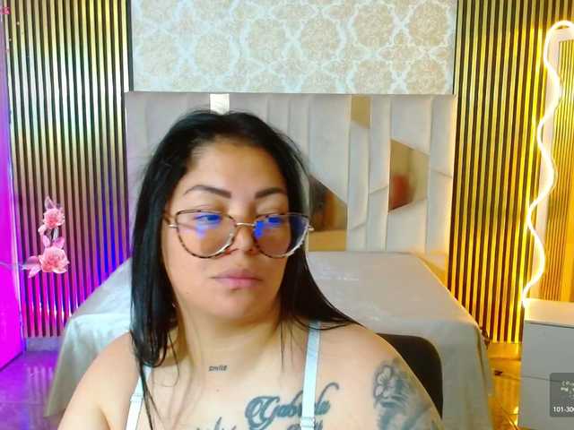 martina-tay