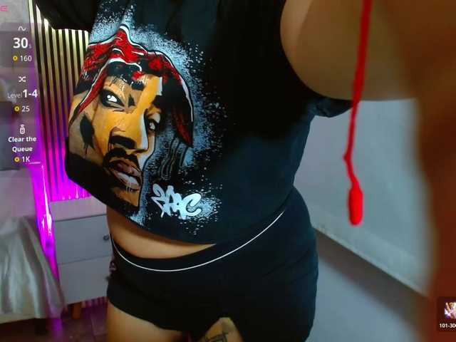 martina-tay live cam on BongaCams