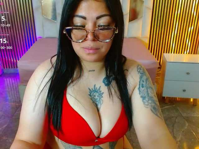 martina-tay