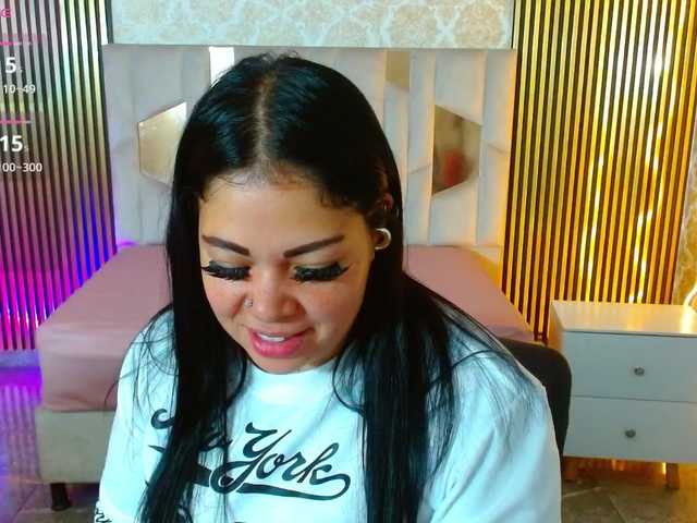 martina-tay live cam on BongaCams