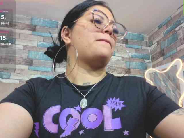 martina-tay