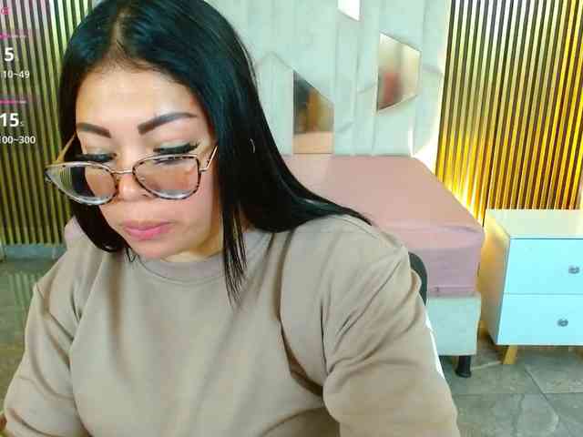martina-tay webcam