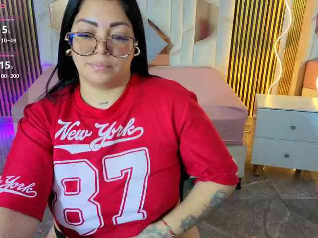 martina-tay