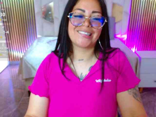 martina-tay