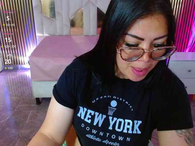 martina-tay webcam