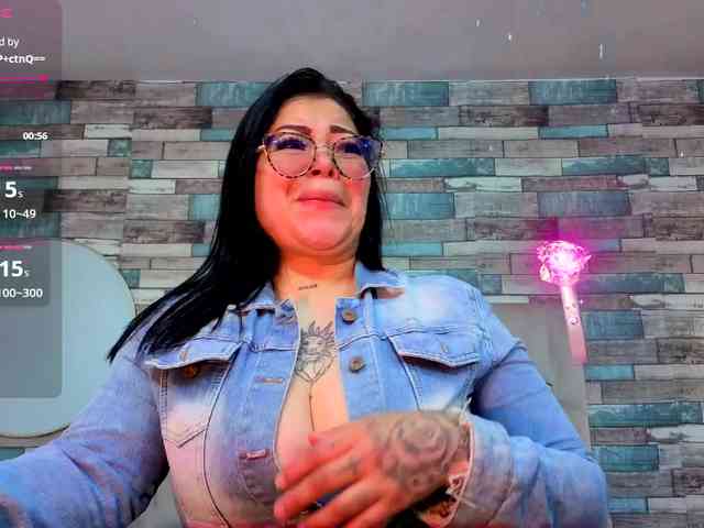 martina-tay webcam